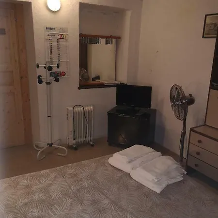 Old Oven *